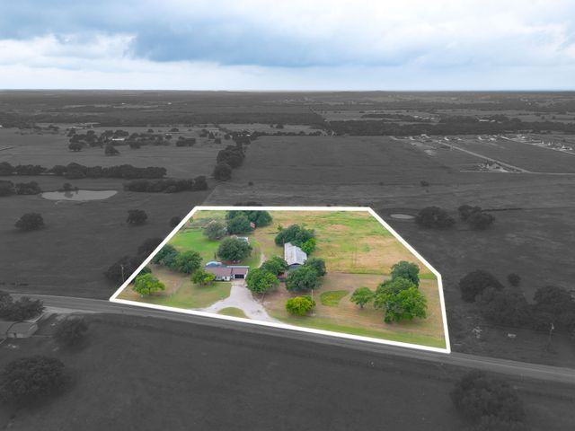 300 S Caddo Street, Lipan, TX 76462