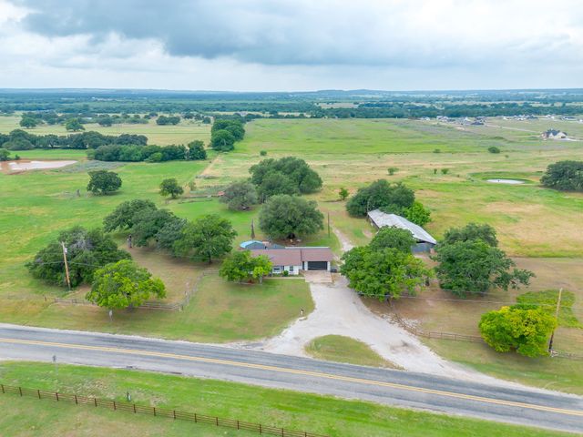 300 S Caddo Street, Lipan, TX 76462