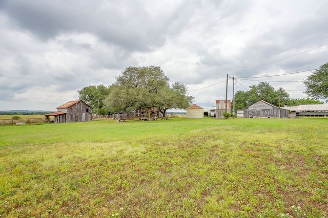 300 S Caddo Street, Lipan, TX 76462