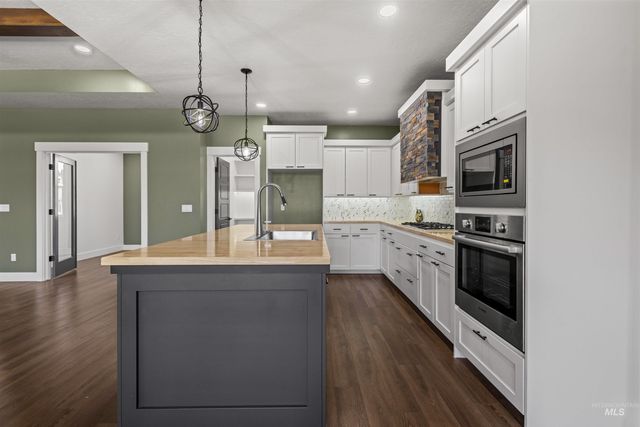 1107 W Blaine Ave, Nampa, ID 83651