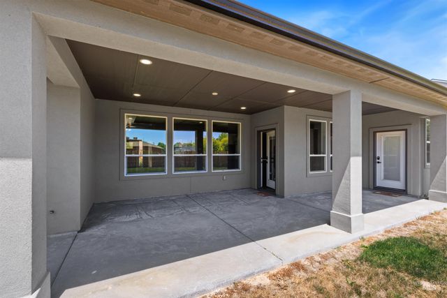 1107 W Blaine Ave, Nampa, ID 83651