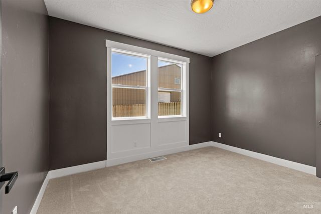 1107 W Blaine Ave, Nampa, ID 83651