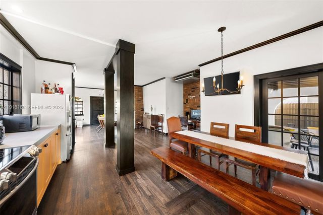 1650 SW 16th St, Miami, FL 33145