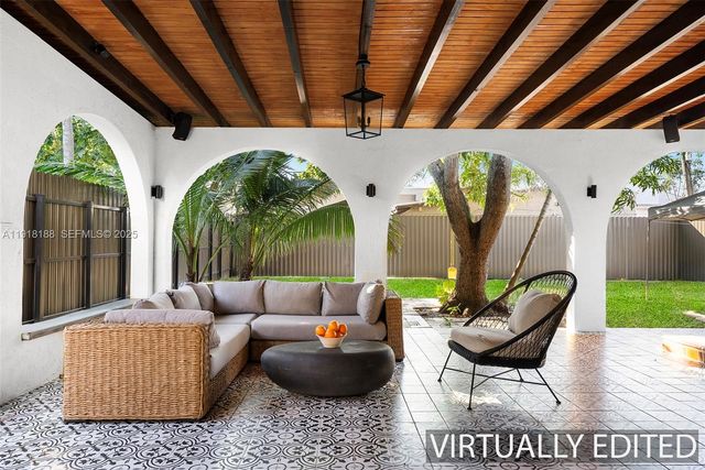 1650 SW 16th St, Miami, FL 33145