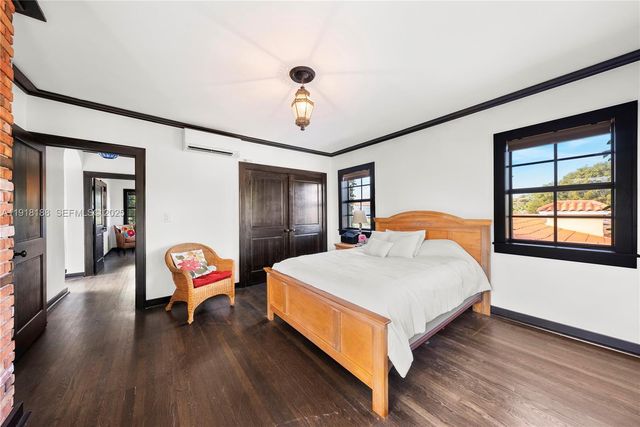 1650 SW 16th St, Miami, FL 33145