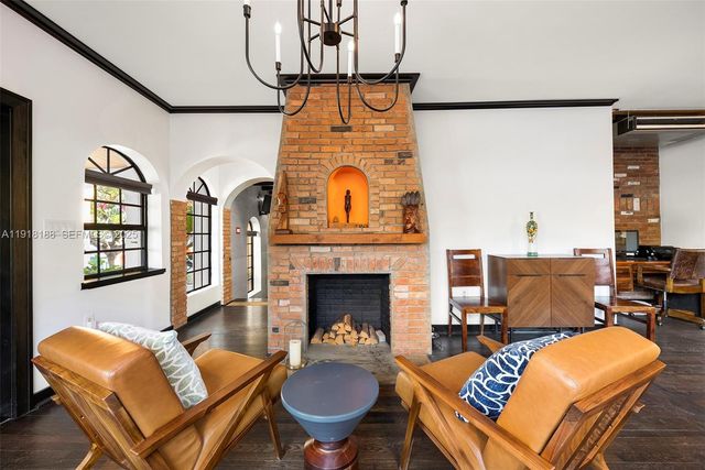 1650 SW 16th St, Miami, FL 33145