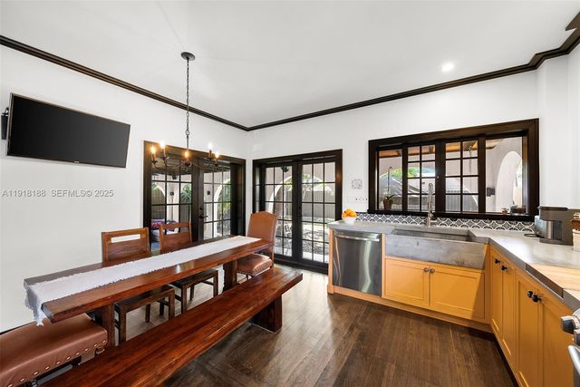 1650 SW 16th St, Miami, FL 33145