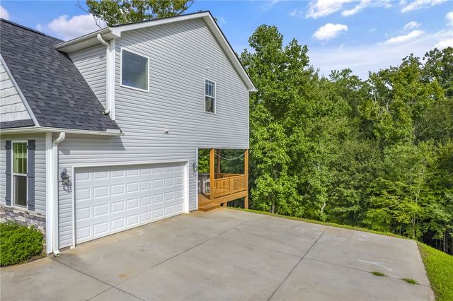 109 Lyman Lake Road, Lyman, SC 29365