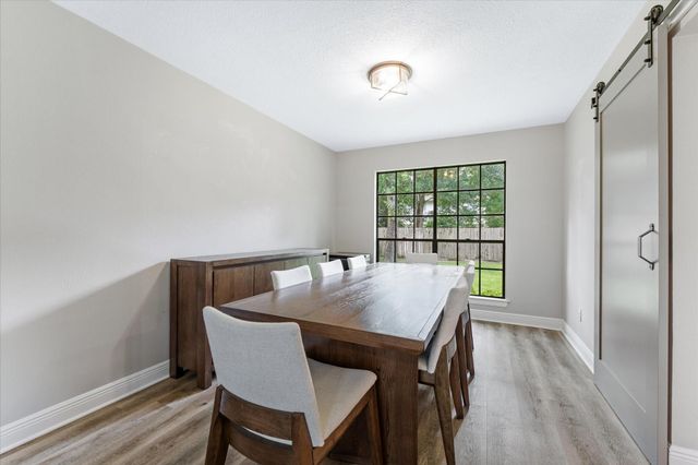 9 Silver Elm Place, The Woodlands, TX 77381