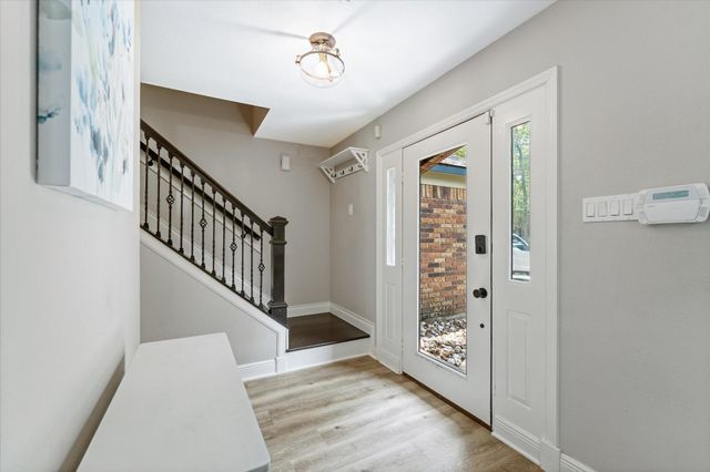 9 Silver Elm Place, The Woodlands, TX 77381