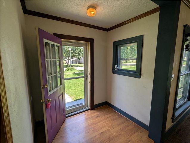 313 Shawnee Street, Hiawatha, KS 66434