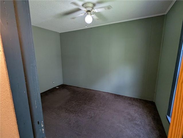 313 Shawnee Street, Hiawatha, KS 66434