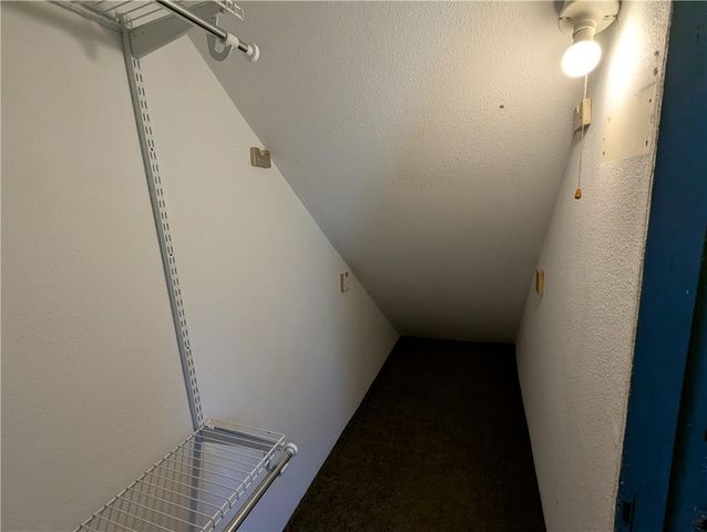 313 Shawnee Street, Hiawatha, KS 66434