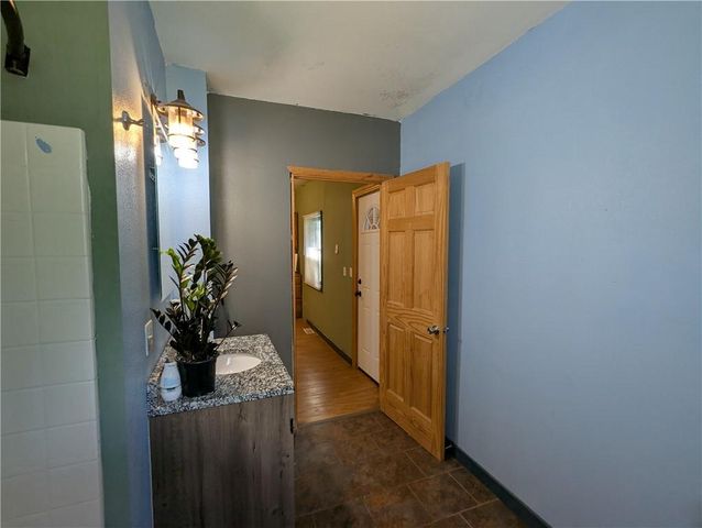 313 Shawnee Street, Hiawatha, KS 66434