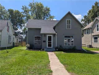 313 Shawnee Street, Hiawatha, KS 66434