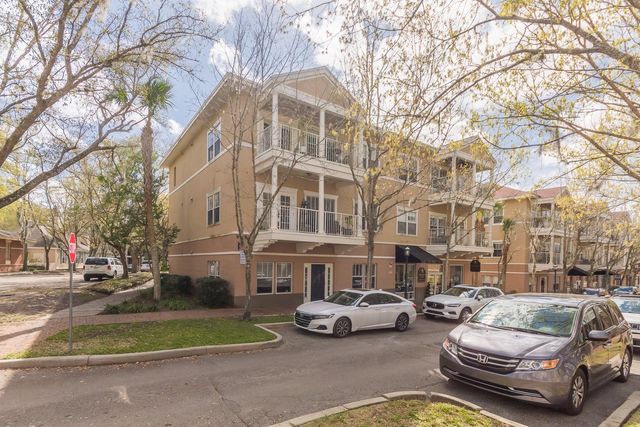 9119 SW 52ND AVENUE 201, Gainesville, FL 32608