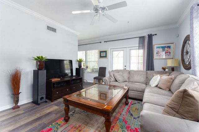 9119 SW 52ND AVENUE 201, Gainesville, FL 32608