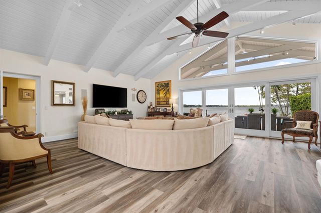 163 River Drive, Tequesta, FL 33469