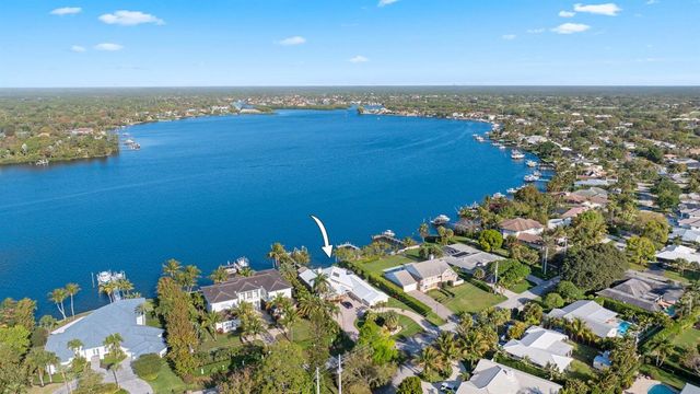 163 River Drive, Tequesta, FL 33469