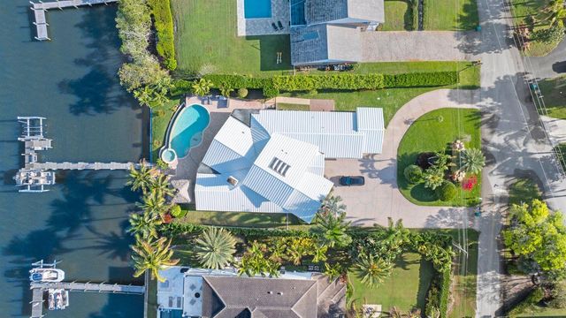 163 River Drive, Tequesta, FL 33469