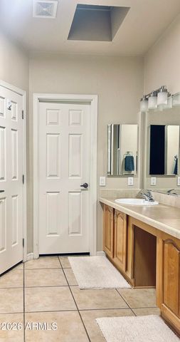 3301 S GOLDFIELD Road 2064, Apache Junction, AZ 85119