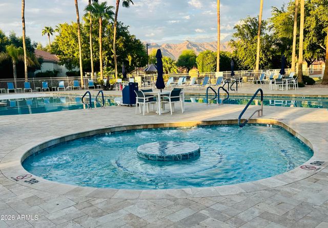 3301 S GOLDFIELD Road 2064, Apache Junction, AZ 85119