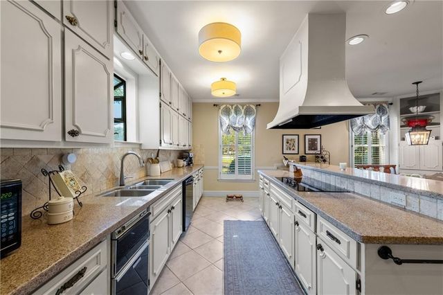 4280 Ridgegate Drive, Peachtree Corners, GA 30097