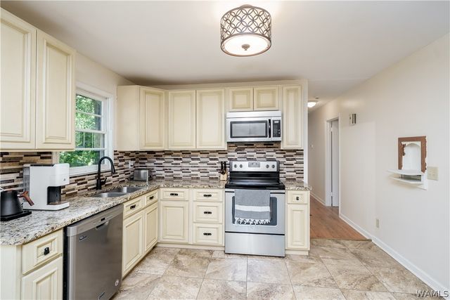 1 Hickory, Tuscaloosa, AL 35404