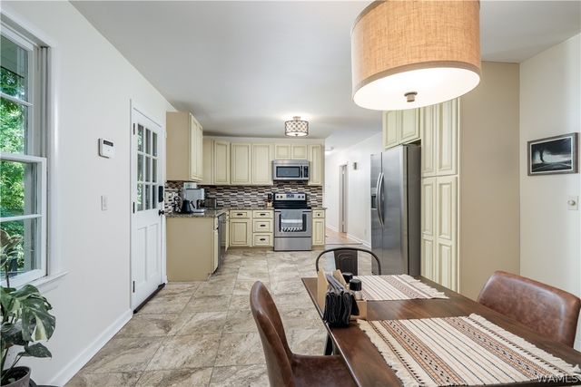 1 Hickory, Tuscaloosa, AL 35404