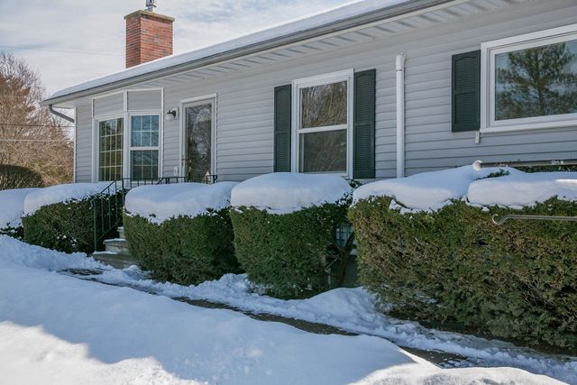 122 Marsett Road, Shelburne, VT 05482