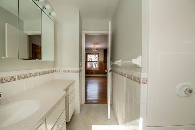 122 Marsett Road, Shelburne, VT 05482