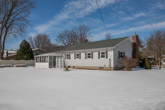 122 Marsett Road, Shelburne, VT 05482
