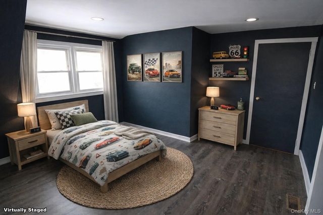 1 Pine Place, Glen Cove, NY 11542