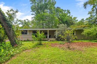 1802 W Indianhead Drive, Tallahassee, FL 32301