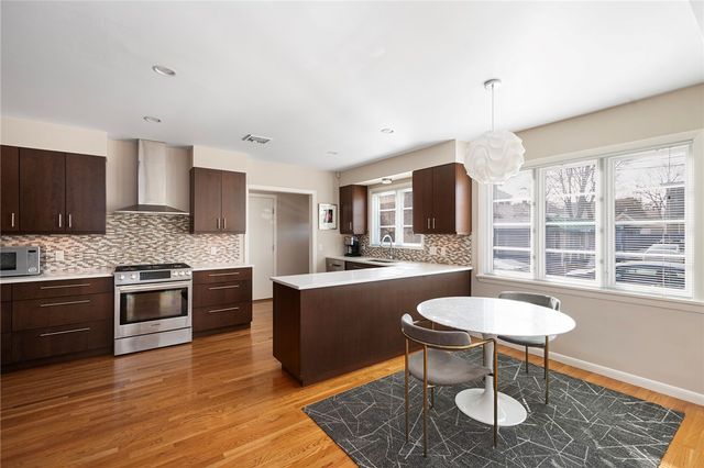 203 Cole Avenue, Providence, RI 02906