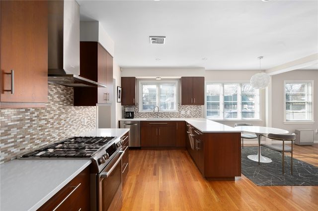 203 Cole Avenue, Providence, RI 02906