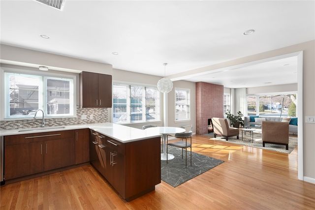 203 Cole Avenue, Providence, RI 02906