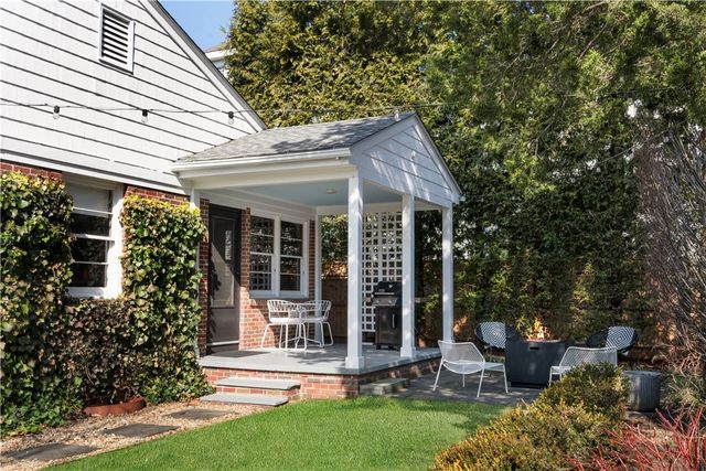 203 Cole Avenue, Providence, RI 02906