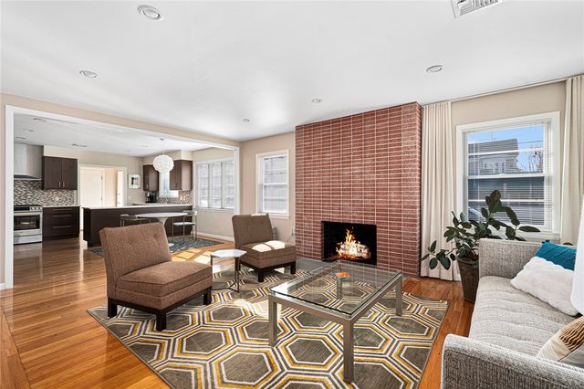 203 Cole Avenue, Providence, RI 02906