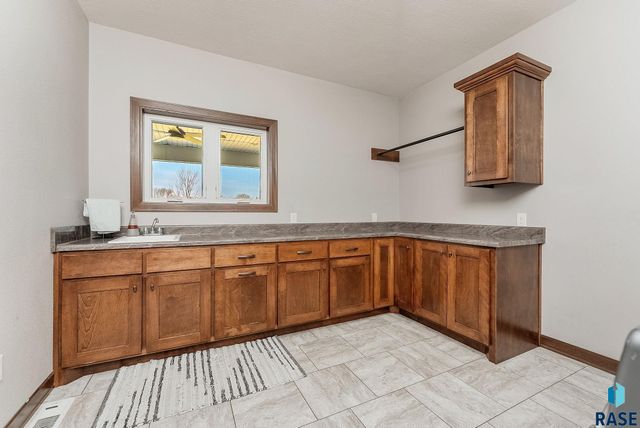 601 Meadowview Dr Drive, Lester, IA 51242