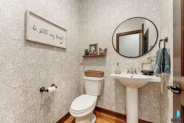 601 Meadowview Dr Drive, Lester, IA 51242