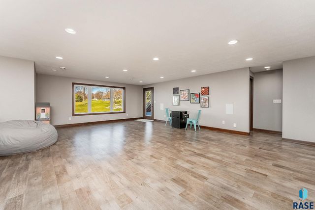 601 Meadowview Dr Drive, Lester, IA 51242