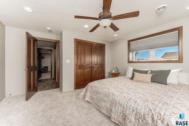 601 Meadowview Dr Drive, Lester, IA 51242