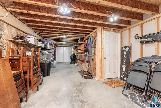 601 Meadowview Dr Drive, Lester, IA 51242