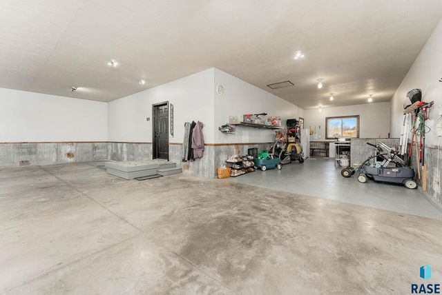 601 Meadowview Dr Drive, Lester, IA 51242