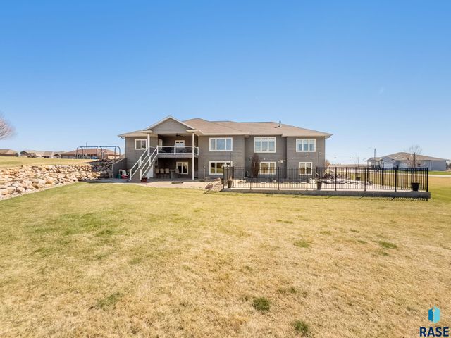 601 Meadowview Dr Drive, Lester, IA 51242