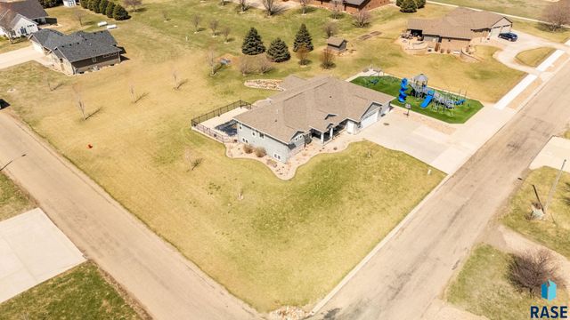 601 Meadowview Dr Drive, Lester, IA 51242