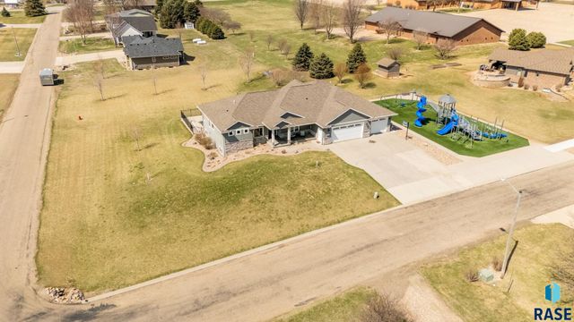 601 Meadowview Dr Drive, Lester, IA 51242