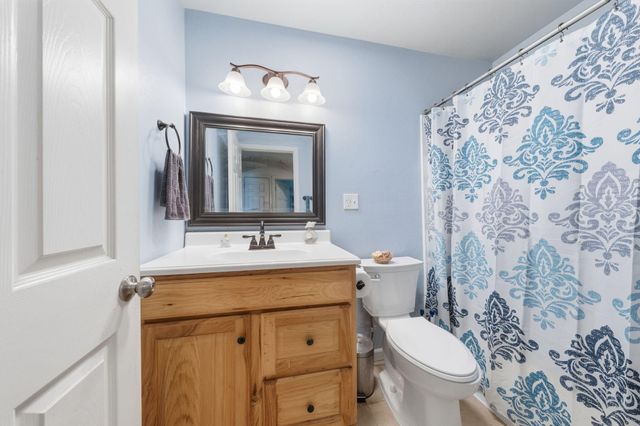 5760 Green Acres Drive, Anderson, CA 96007