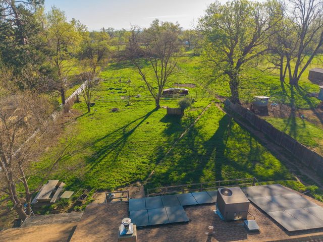 5760 Green Acres Drive, Anderson, CA 96007